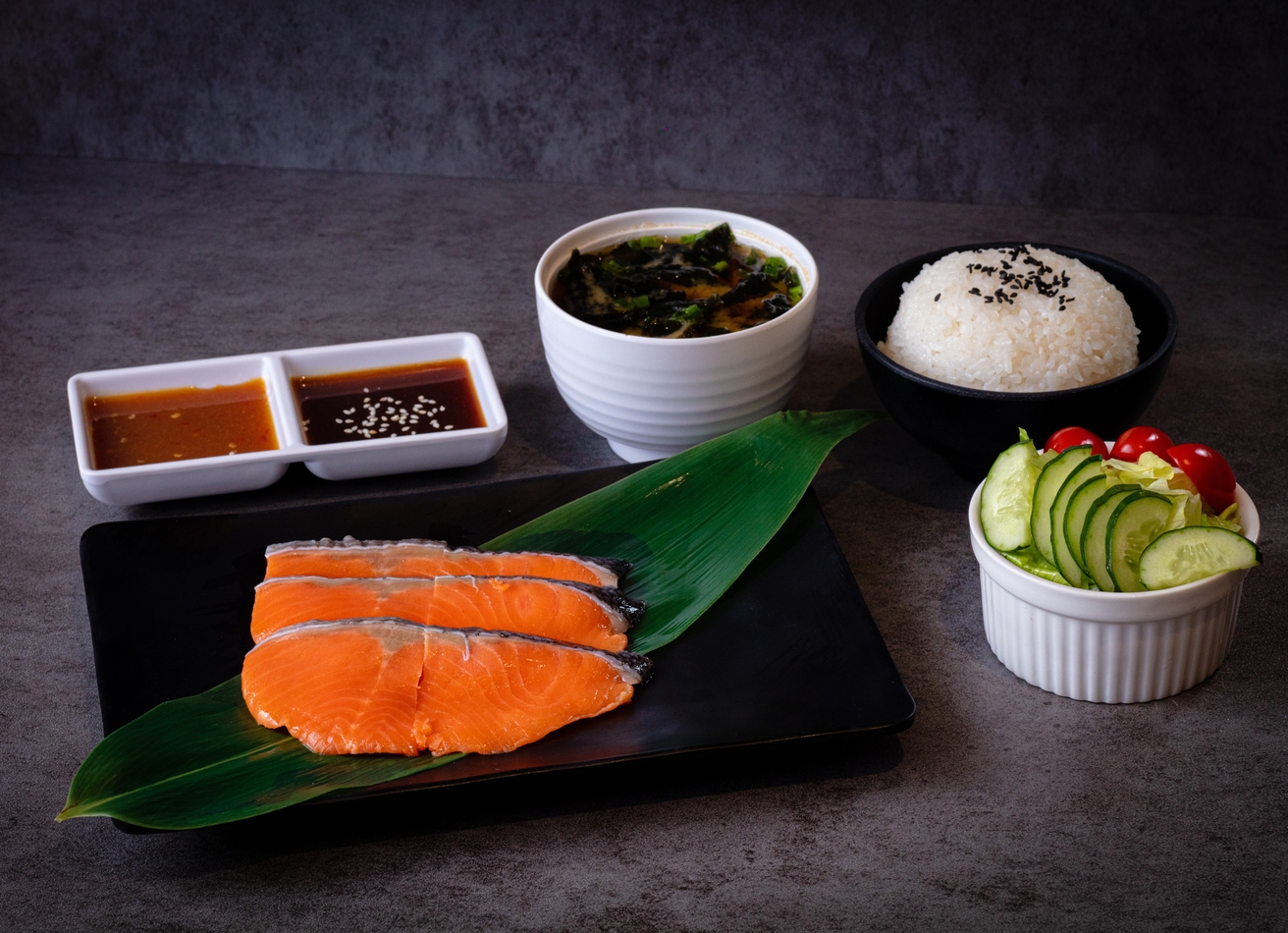 brand image-salmon set 1312x950px